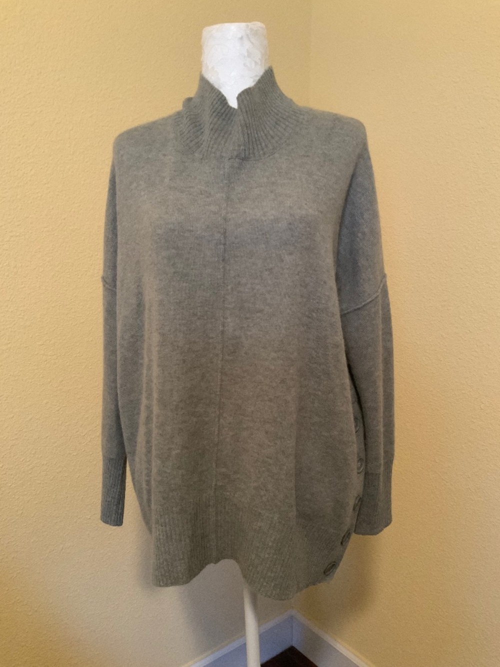 Cynthia Rowley Cashmere Relaxed Fit Cashmere Sweater